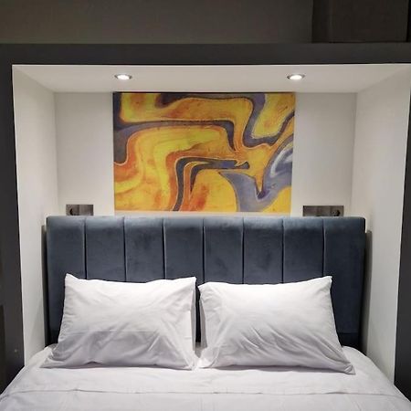 Faronita - Luxury Apt In The Heart Of Kalamata Exterior foto
