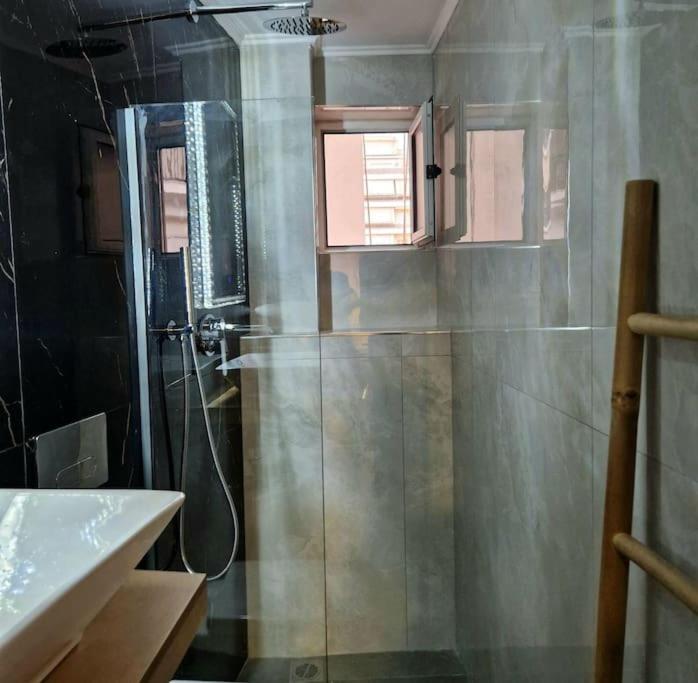 Faronita - Luxury Apt In The Heart Of Kalamata Exterior foto